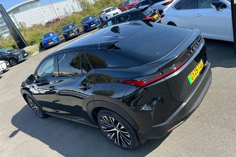 Lexus RZ 300E 71.4Kwh Takumi Suv 204 Ps Black #35