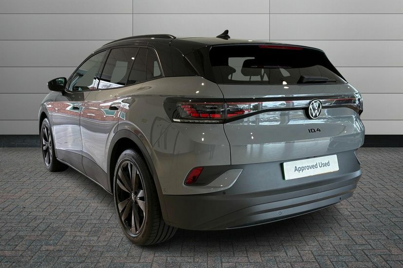 Volkswagen ID.4 Pro 77Kwh Black Edition Suv 286 Black #3