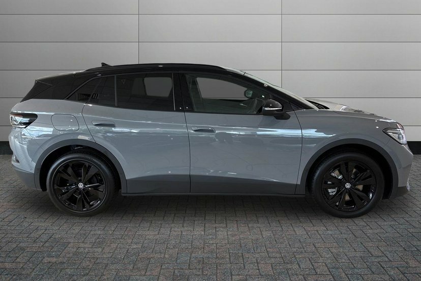 Volkswagen ID.4 Pro 77Kwh Black Edition Suv 286 Black #4