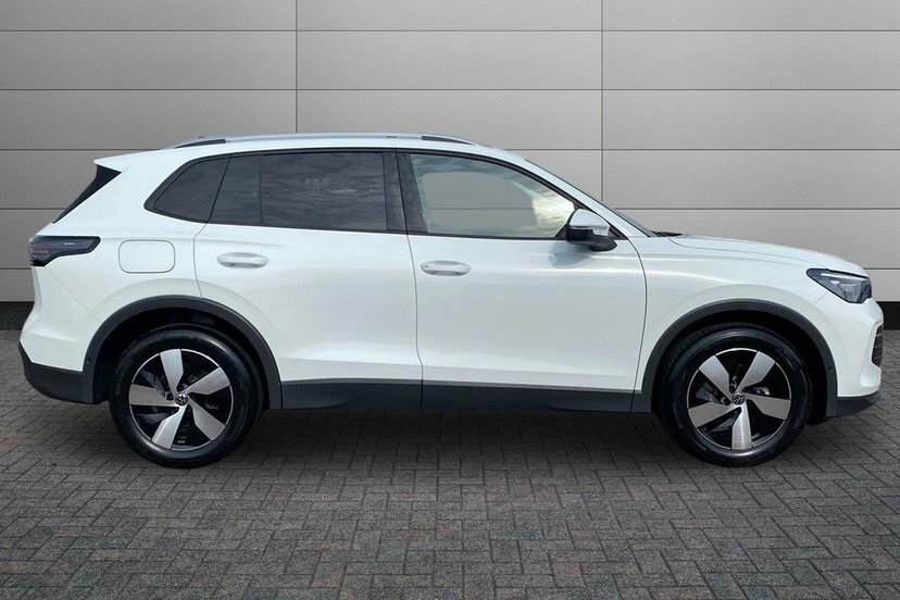 Volkswagen Tiguan 1.5 Etsi Mhev Match Suv Hybrid Dsg 150 White #4