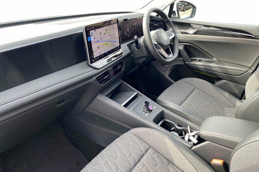 Volkswagen Tiguan 1.5 Etsi Mhev Match Suv Hybrid Dsg 150 White #2