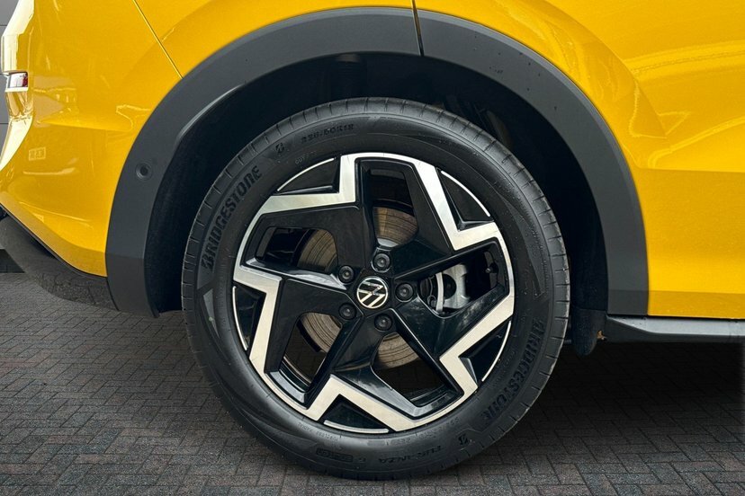 Volkswagen T-Roc 1.5 Etsi Mhev R-line Dsg Yellow #5