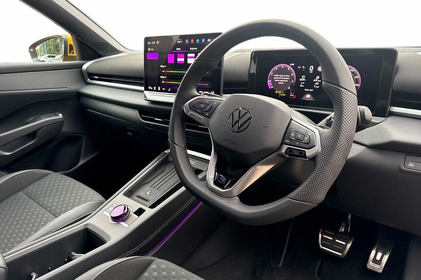 Volkswagen T-Roc 1.5 Etsi Mhev R-line Dsg Yellow #6