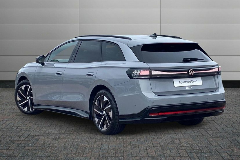 Volkswagen ID.7 Pro 77Kwh Match Plus Tourer 286 Grey #3