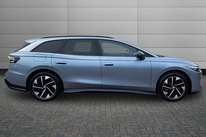 Volkswagen ID.7 Pro 77Kwh Match Plus Tourer 286 Blue #4