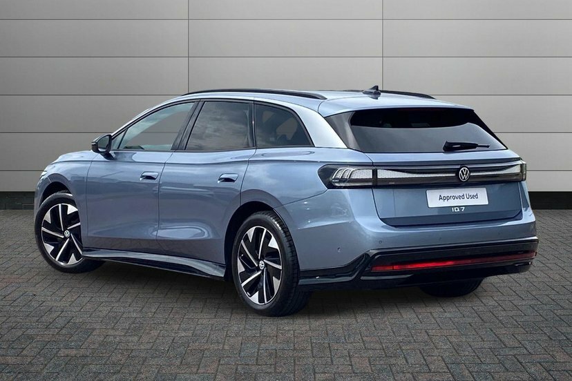 Volkswagen ID.7 Pro 77Kwh Match Plus Tourer 286 Blue #3
