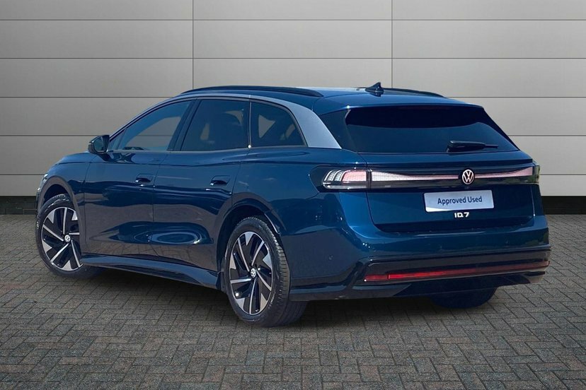 Volkswagen ID.7 Pro S 86Kwh Match Plus Tourer 2 Blue #3
