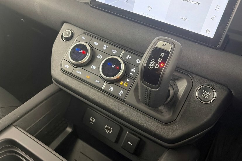Land Rover Defender 110 3.0 D250 Xs Edition 110 Estate  #22