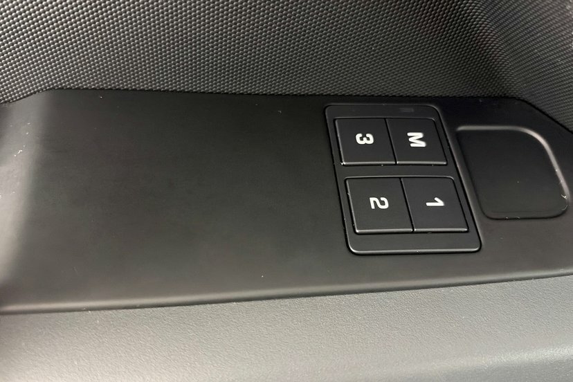 Land Rover Defender 110 3.0 D250 Xs Edition 110 Estate  #31