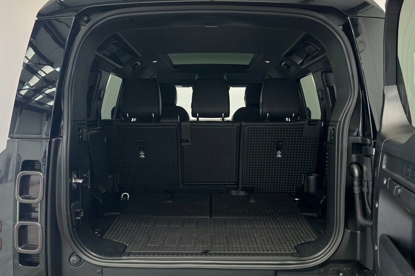 Land Rover Defender 110 3.0 D250 X-dynamic Se 110 7 Seat Estate Black #10