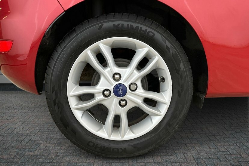 Ford Fiesta 1.25 Zetec EO66WRN Red #5