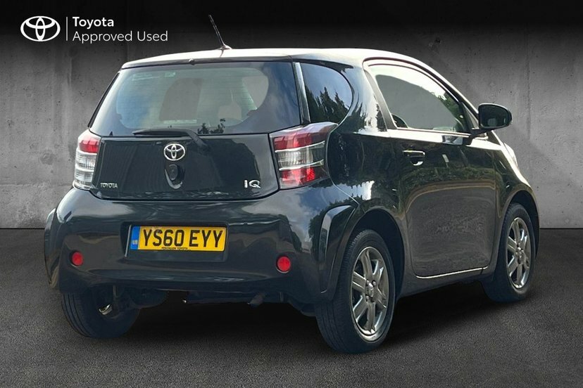 Toyota IQ 1.0 Vvt-i 2 Hatchback Multidrive Euro 5 Black #2
