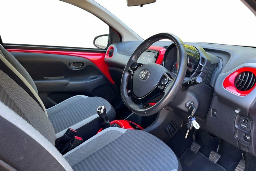 Toyota Aygo 1.0 Vvt-i X-trend 2019 White #11