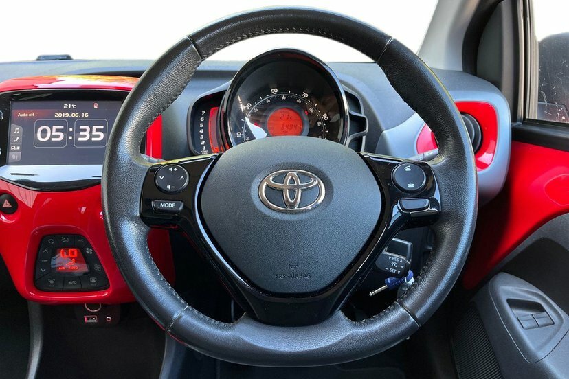 Toyota Aygo 1.0 Vvt-i X-trend 2019 White #8