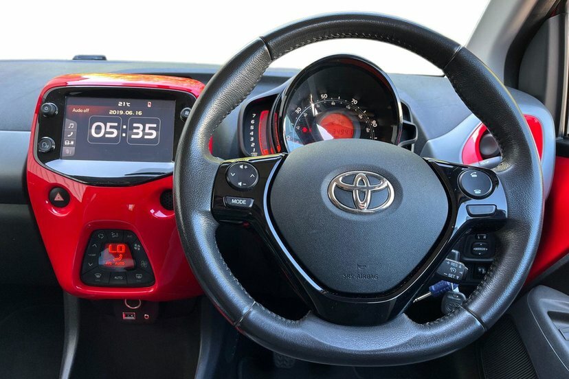 Toyota Aygo 1.0 Vvt-i X-trend Hatchback 71 Red #6