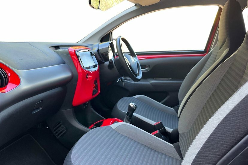 Toyota Aygo 1.0 Vvt-i X-trend 2019 White #10