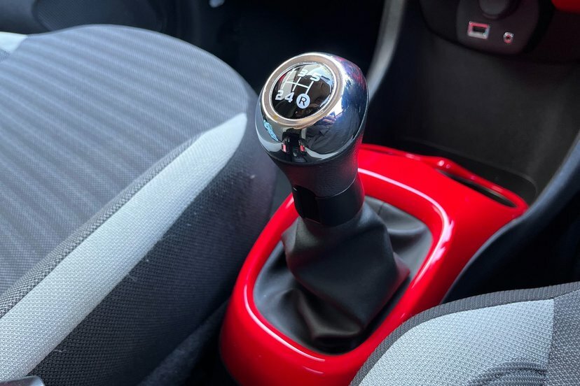 Toyota Aygo 1.0 Vvt-i X-trend 2019 White #34