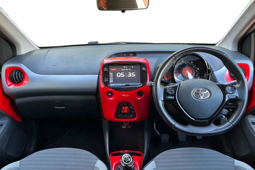 Toyota Aygo 1.0 Vvt-i X-trend Hatchback 71 Red #5
