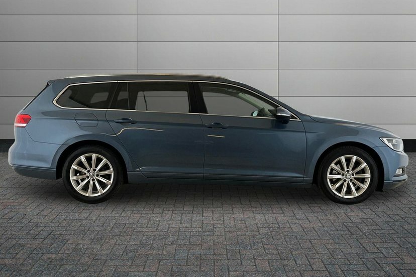 Volkswagen Passat Estate 2.0 Tdi Bluemotion Tech Se Business Euro 6 Black #4