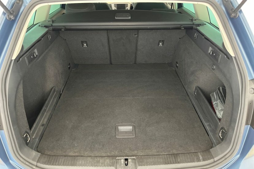 Volkswagen Passat Estate 2.0 Tdi Bluemotion Tech Se Business Euro 6 Black #9