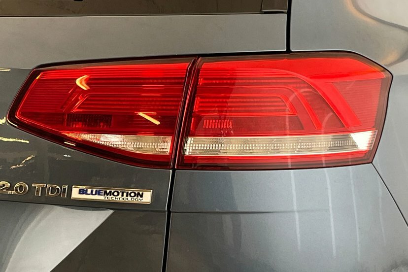 Volkswagen Passat Estate 2.0 Tdi Bluemotion Tech Se Business Euro 6 Black #26