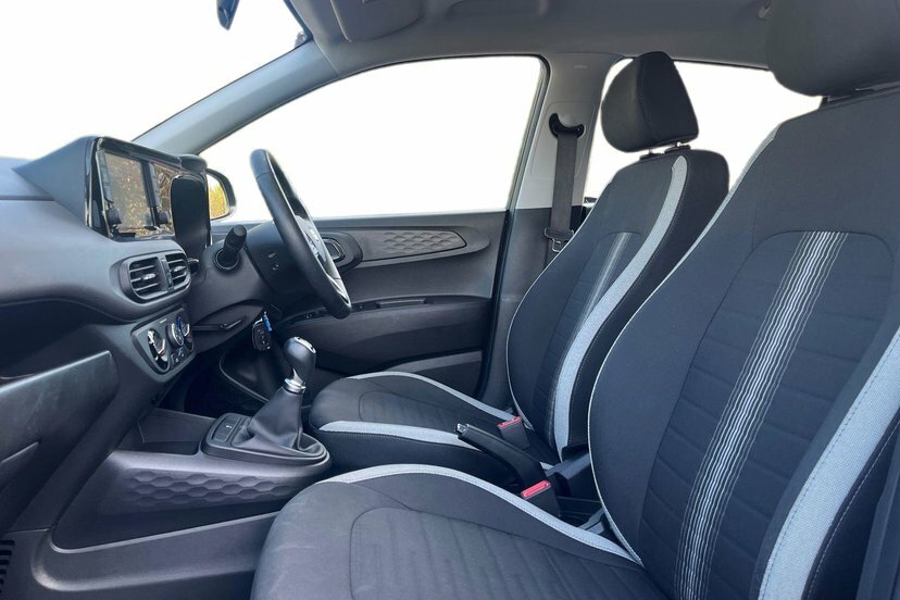 Hyundai I10 1.0 Se Connect Hatchback 67 Ps Grey #2