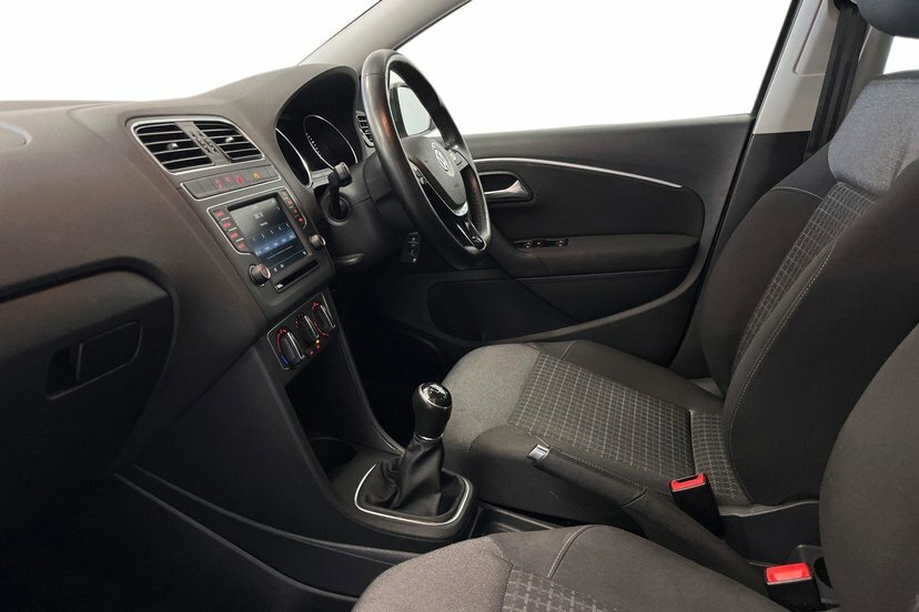 Volkswagen Polo 1.2 Tsi Bluemotion Tech Match Edition Hatchback Grey #2