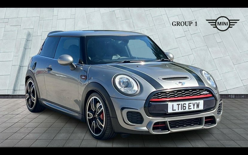 Mini Hatch John Cooper Works 3-Door Hatch Silver