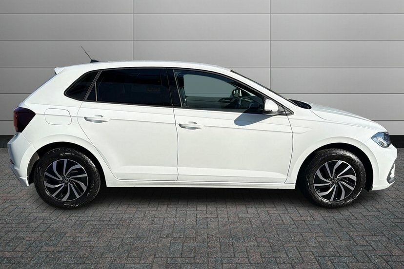 Volkswagen Polo 1.0 Tsi Life Hatchback 95 Ps White #4