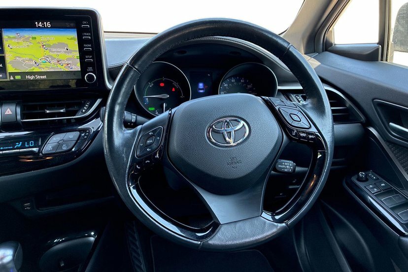 Toyota C-Hr 1.8 Vvt-h Gpf Excel Suv Hybrid Cvt 122 White #6