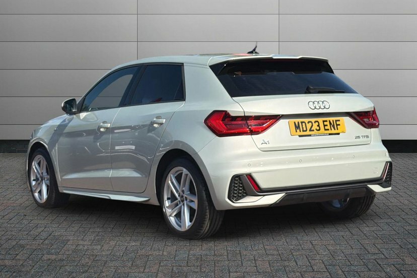 Audi A1 1.0 Tfsi 25 S Line Sportback 95 Silver #3