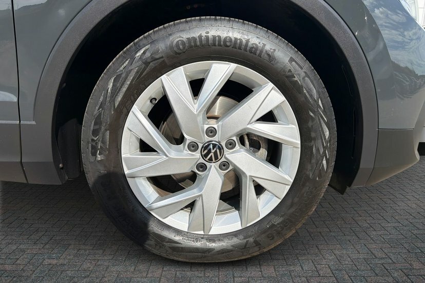 Volkswagen Tiguan 1.5 Tsi Life Suv 130 Ps Grey #5