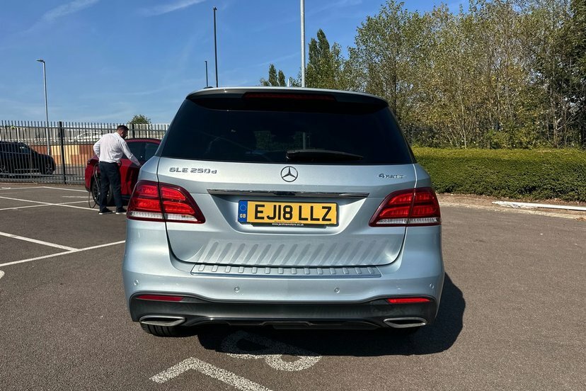 Mercedes-Benz GLE Class Suv 2.1 Gle250d Amg Night Edition G-tronic 4Matic Grey #32