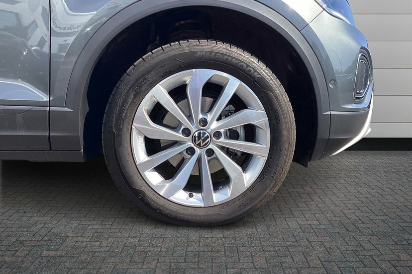 Volkswagen T-Roc 1.5 Tsi Match Suv Dsg 150 Ps Grey #5