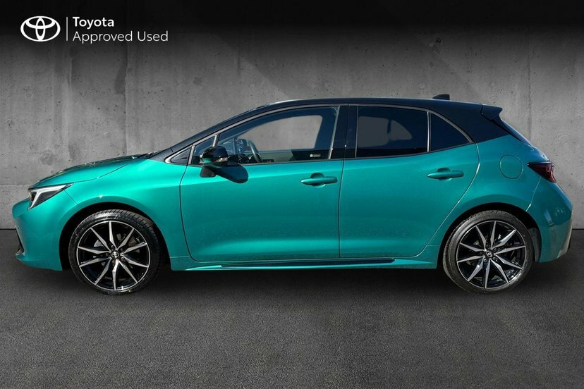 Toyota Corolla 1.8 Vvt-i Hybrid Commercial Black #16