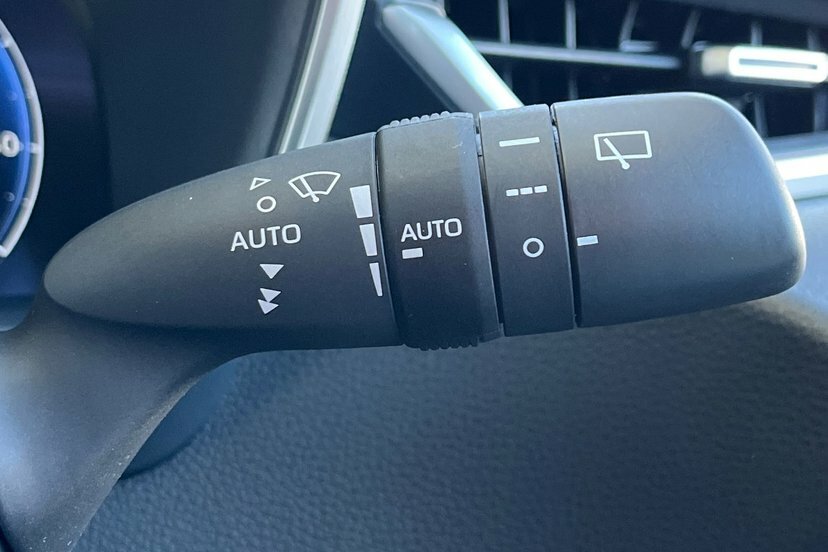 Toyota Corolla 1.8 Vvt-i Hybrid Commercial Black #35