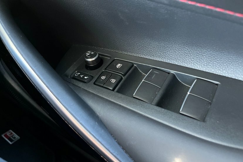 Toyota Corolla 1.8 Vvt-i Hybrid Commercial Black #31