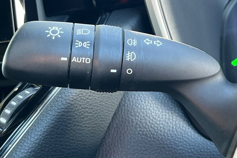 Toyota Corolla 1.8 Vvt-i Hybrid Commercial Black #36