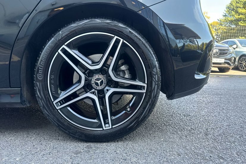 Mercedes-Benz A Class 1.3 A200h Mhev Amg Line Executive Hatchback Black #4