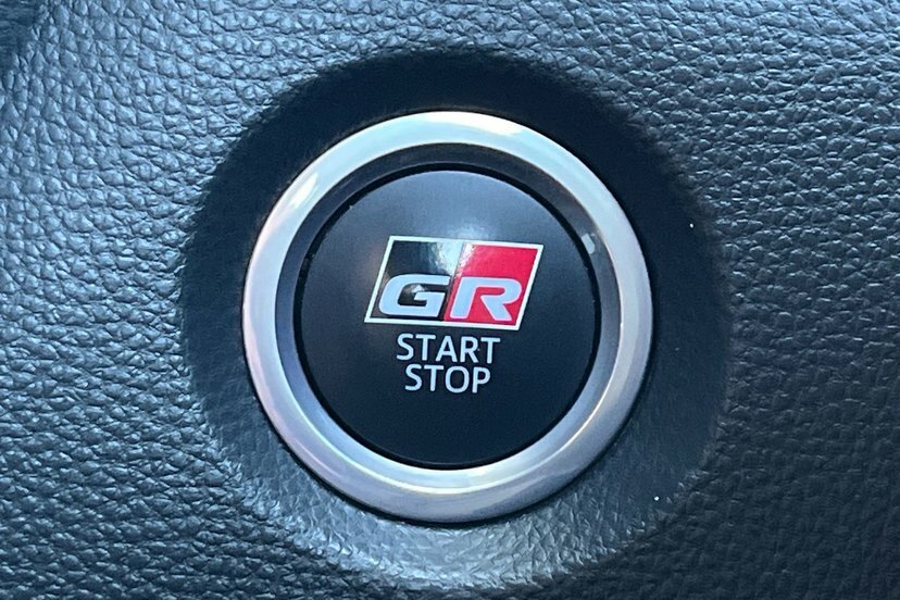 Toyota Corolla 2.0 Hybrid Gr Sport Cvt Silver #40