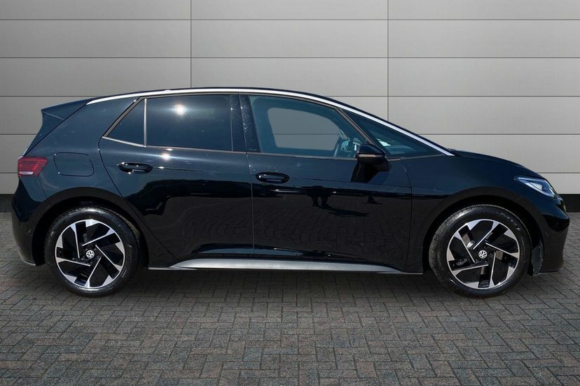 Volkswagen ID.3 Pro 59Kwh Match Hatchback 204 P Black #4