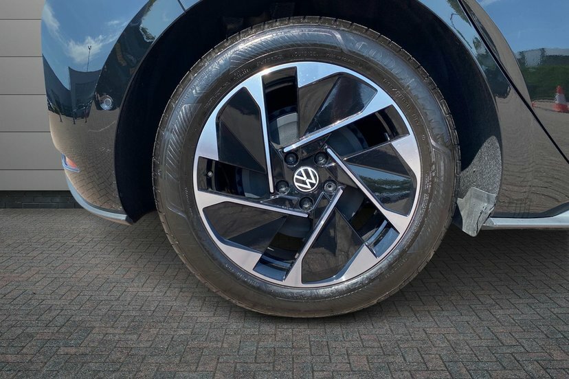 Volkswagen ID.3 Pro 59Kwh Match Hatchback 204 P Black #5