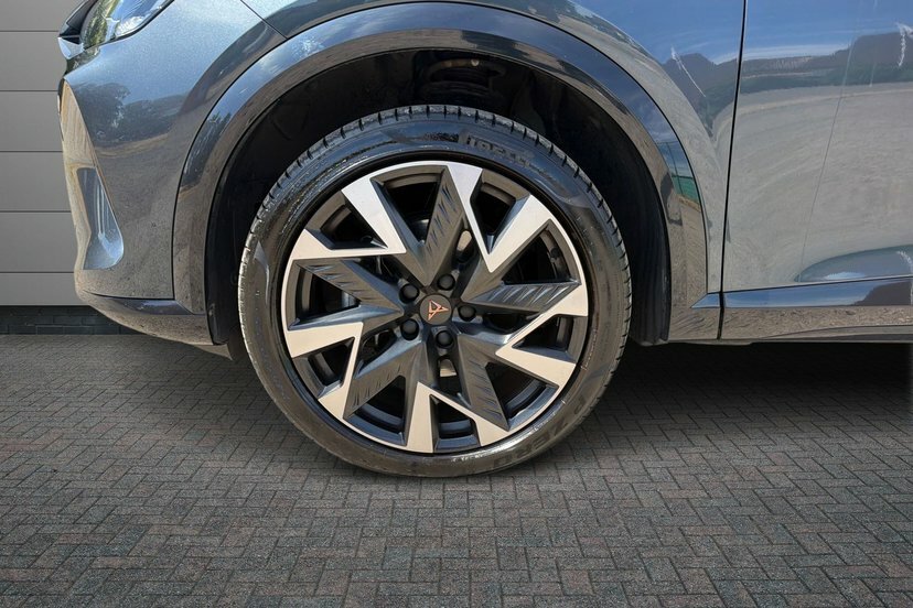 Cupra Formentor 1.5 Etsi V2 Suv Hybrid Dsg 150 Ps Grey #5