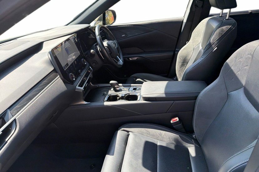 Lexus RX 2.5 450H 18.1Kwh Takumi E-cvt 4Wd #2