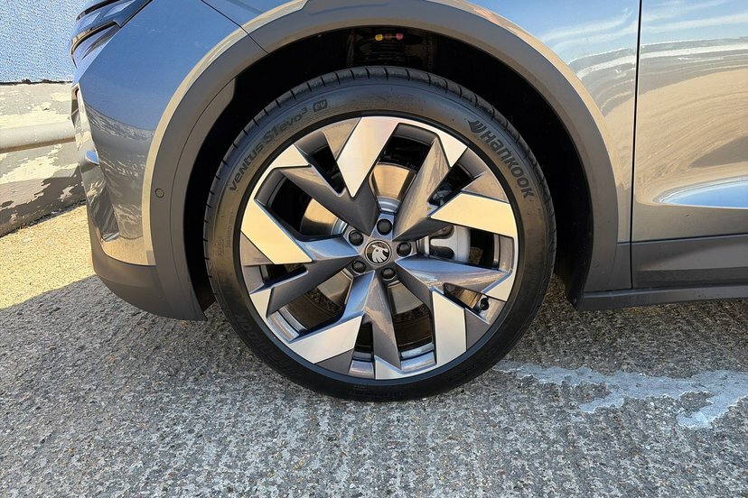 Skoda Elroq 210Kw 85 Sportline 82Kwh Silver #13