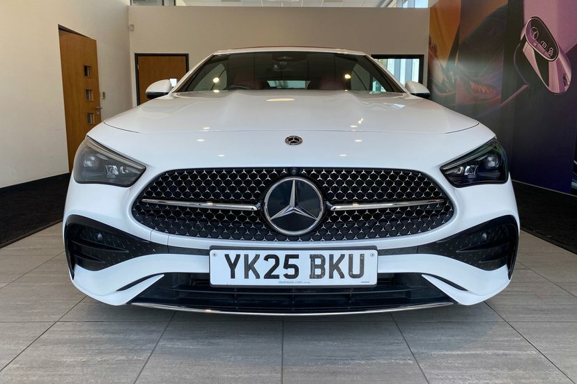 Mercedes-Benz CLE Class 300 4Matic Amg Line Premium 9G-tronic 2025 Black #14