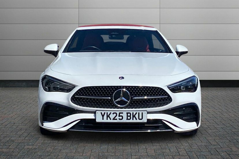 Mercedes-Benz CLE Class 300 4Matic Amg Line Premium 9G-tronic 2025 Black #11
