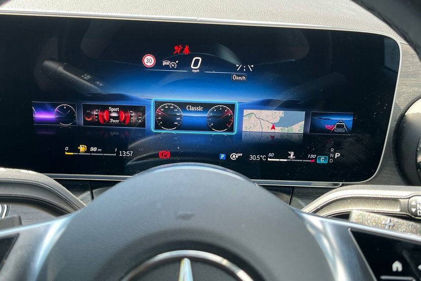 Mercedes-Benz V Class 2.0 V220d Premium Mpv G-tronic Euro 6 Black #28