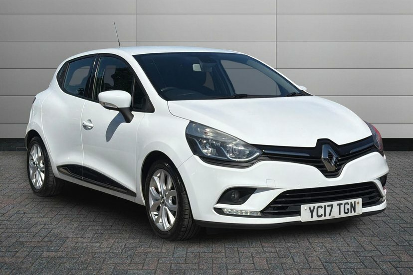 Renault Clio 1.2 16V Dynamique Nav Hatchback White