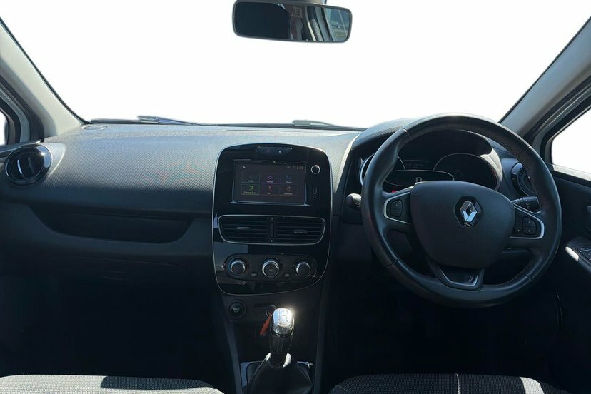 Renault Clio 1.2 16V Dynamique Nav Hatchback White #6